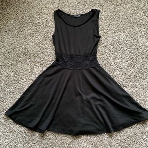 ⚡️Mid lace dress great fit